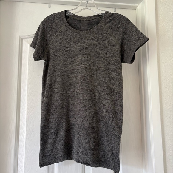 lululemon athletica Tops - Lululemon Olive Dark Green Run Swiftly Tee Short Sleeve Stretch 8 Active Tech